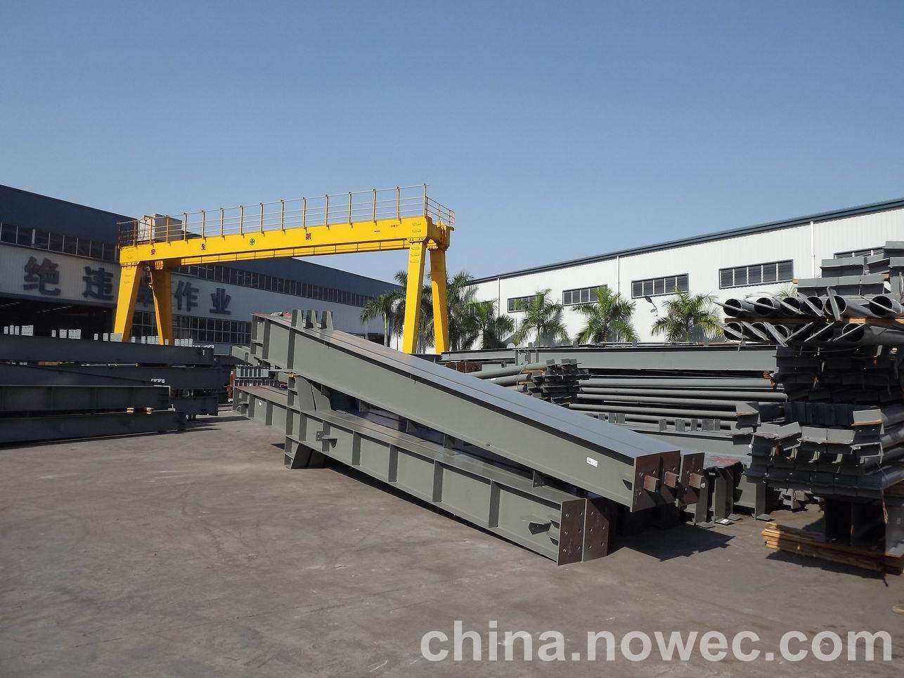 额尔古纳网架工程中的分条（分块）吊装法